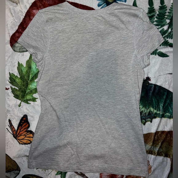 Fit T-Shirt - Picture 2 of 3